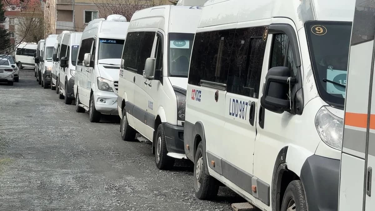 Avcılar’da Okul Servislerine Yoğun Denetim: 300 Araç İnceleniyor
