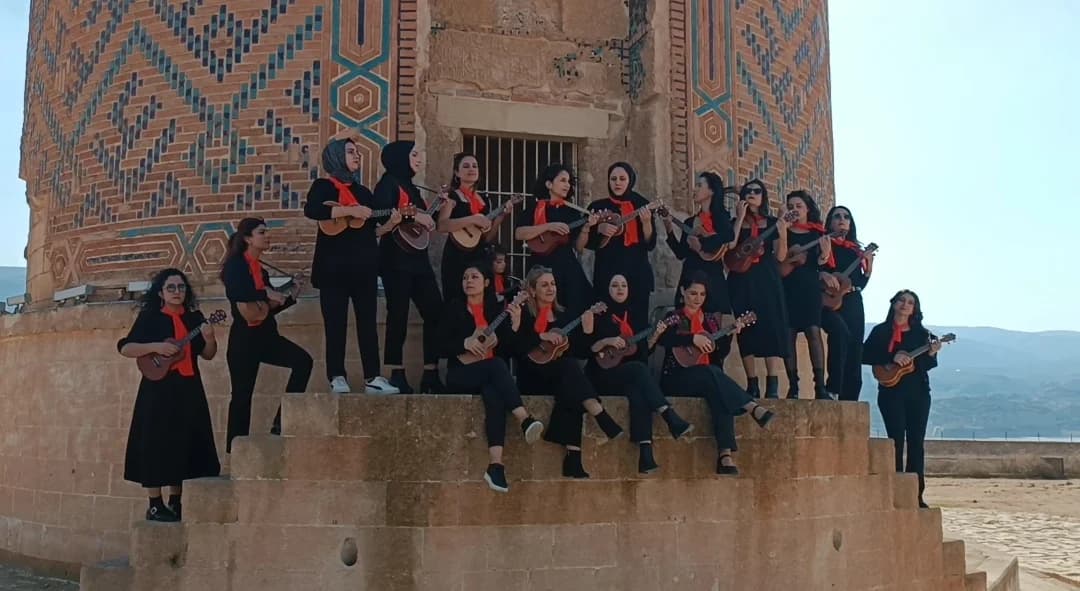 Hasankeyf’te Kadınlar 8 Mart’ı Ukulele ile Kutladı