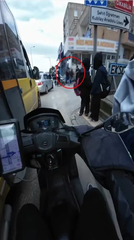Bursa’da ‘Yan Bakma’ Nedeniyle Çıkan Kavgada Bir Kişi Yaralandı