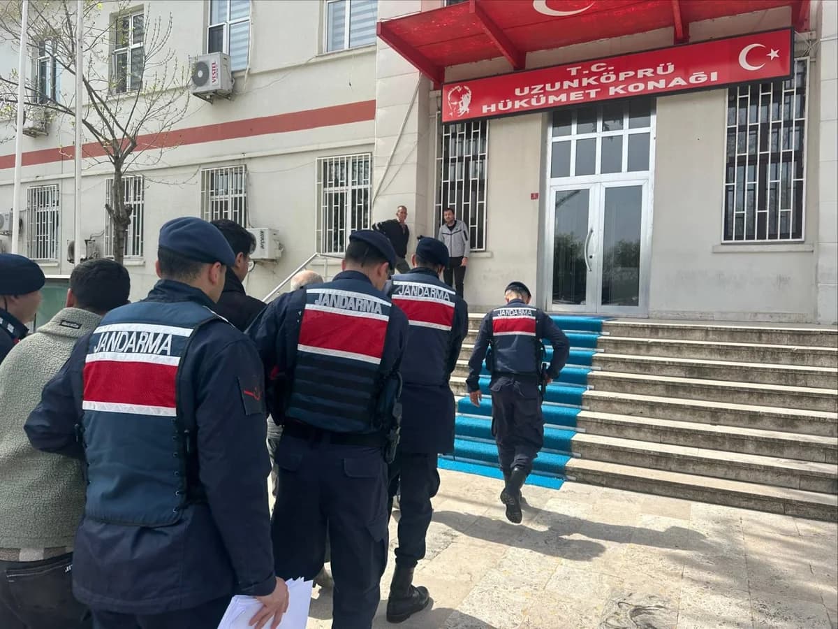 Edirne’de Yasa Dışı Sınır Geçişine Girişim: 3 Şüpheli Tutuklandı