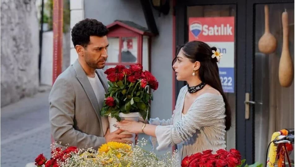 Güller ve Günahlar Dizisinin Yayın Tarihi Açıklandı: Ekim Rüzgarı Ekranda Esecek