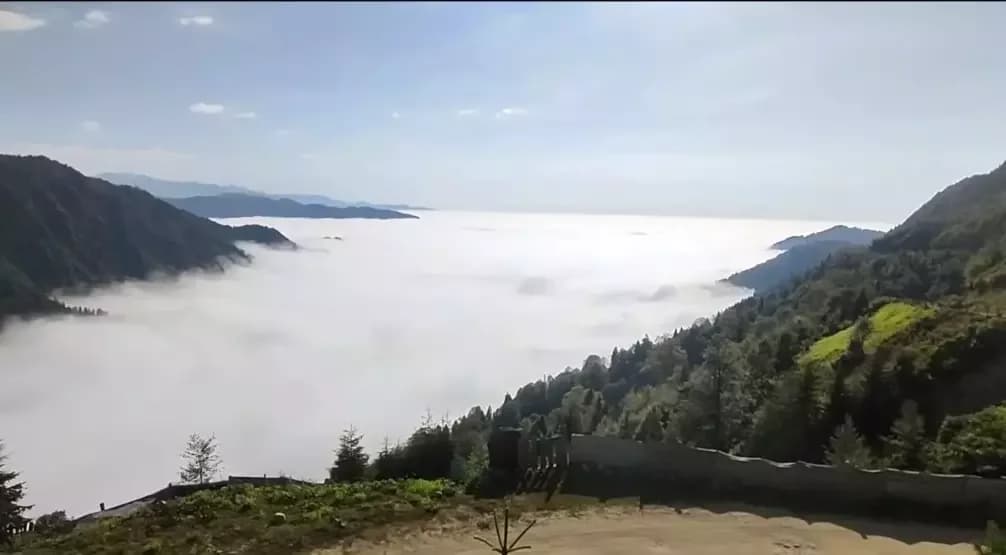 Yılantaş ve Boğaz Yaylası’nda bulut denizi kartpostallık görüntüler sundu