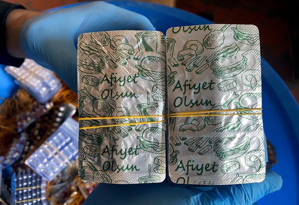 Uyuşturucu Haplar Kamufle Edildi: ‘Afiyet Olsun’ İbaresine Dikkat!