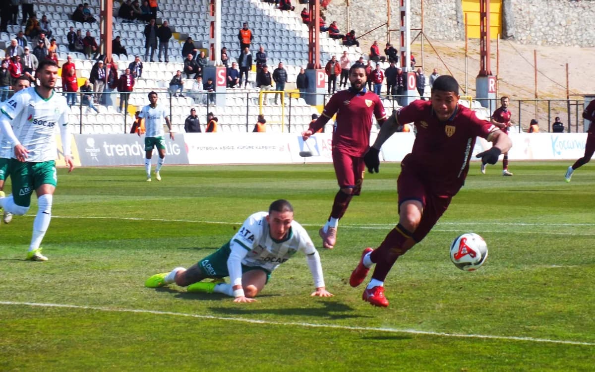 Bandırma Spor ve Alagöz Holding Iğdır FK’nın Kıyasıya Mücadelesi: 0-0