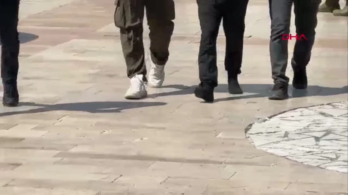 Ayakkabılarını Unutup Kaçtı: Aydın’da Firari Hükümlü Yakalandı