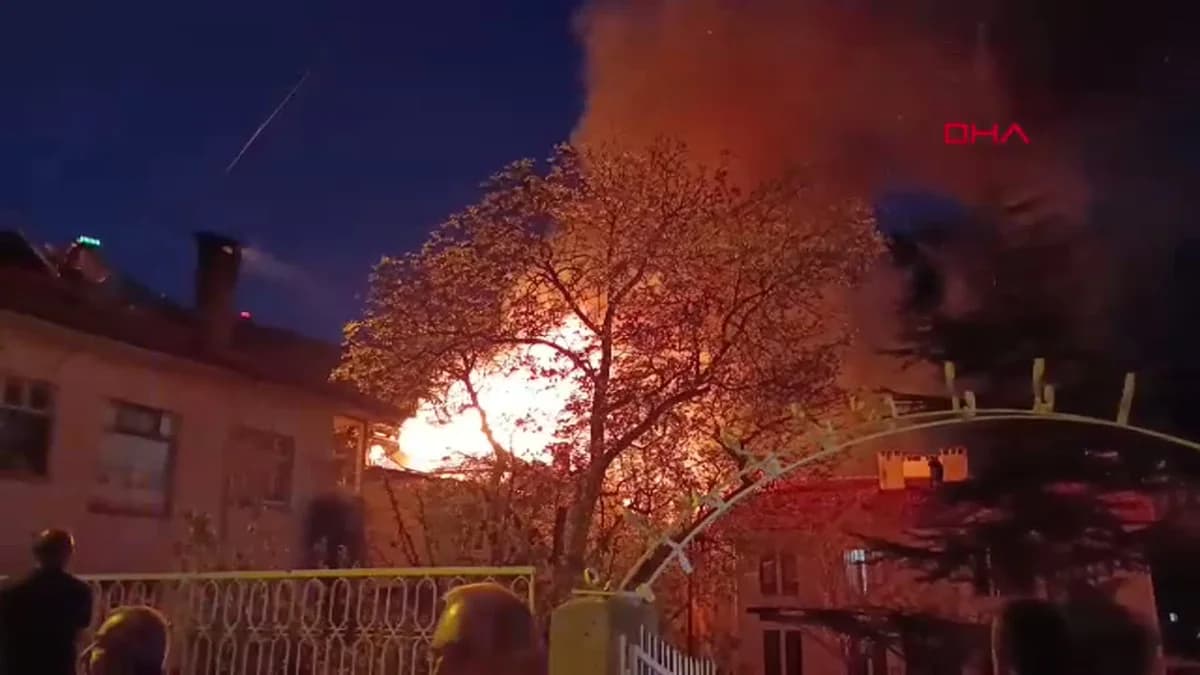 Karaman’da Korkutan Yangın: 2 Ev Küle Döndü, Soruşturma Başlatıldı