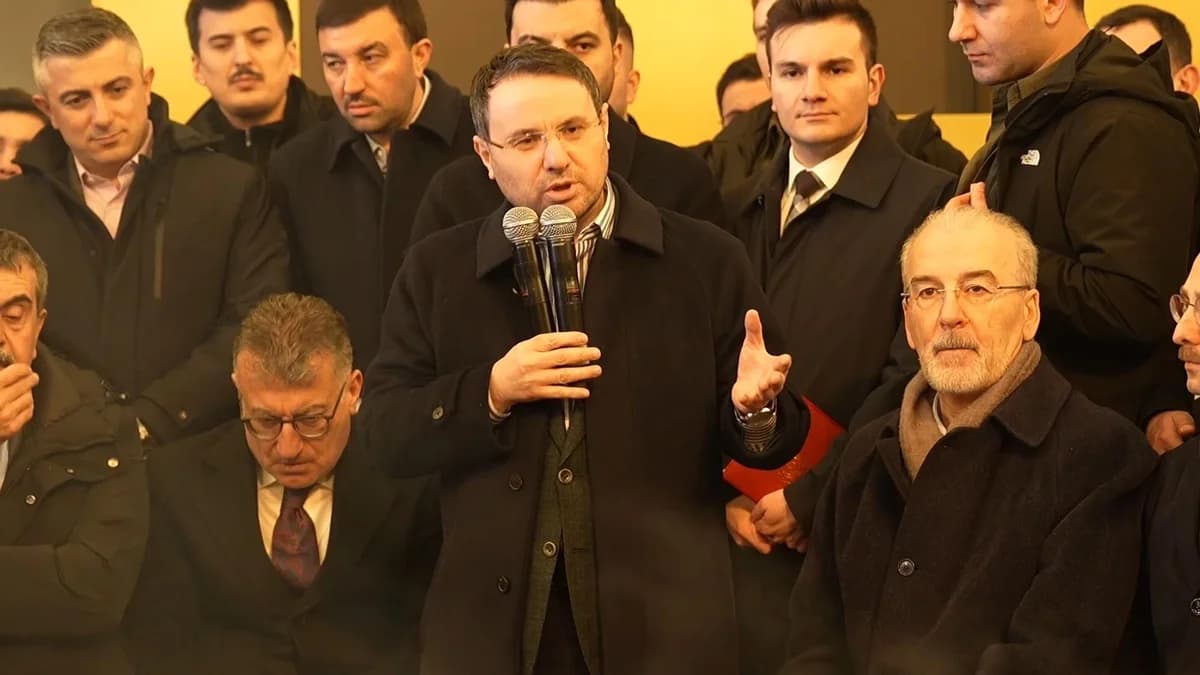 Bakan Gürlek’ten Gençlere Birlik Mesajı: Tek Yumruk, Tek Ses, Tek Nefes Olmalıyız