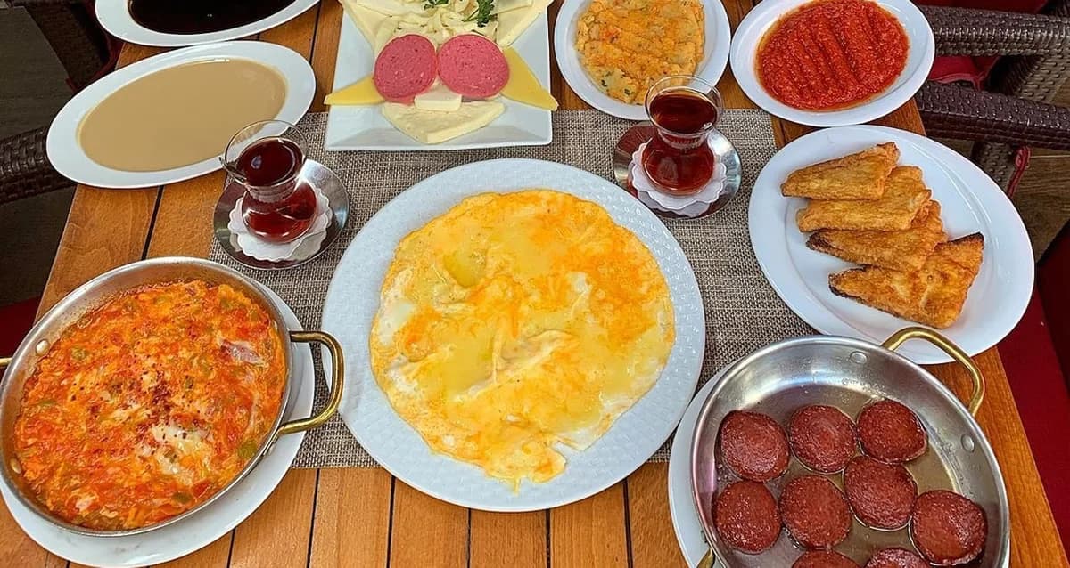 Bakanlık Marketlerde Satılan 19 Kahvaltı Markasını İfşa Etti