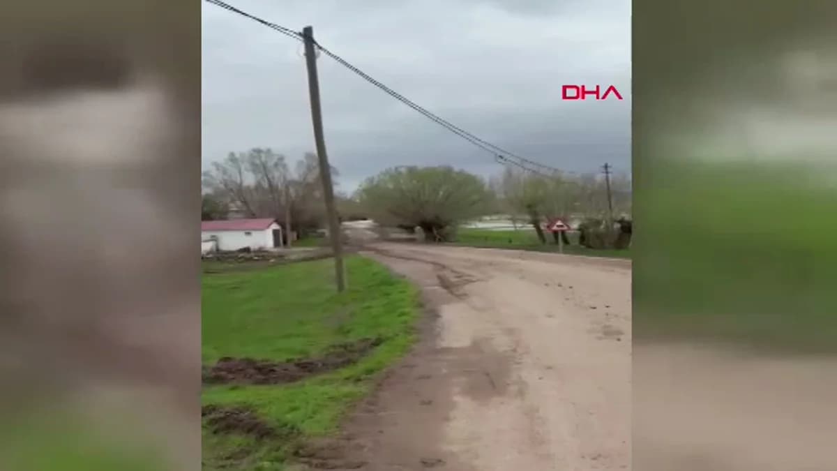 Kızılırmak Nehri’nde Taşkın: Sivas’ta Canova Köyü Su Baskınına Uğradı