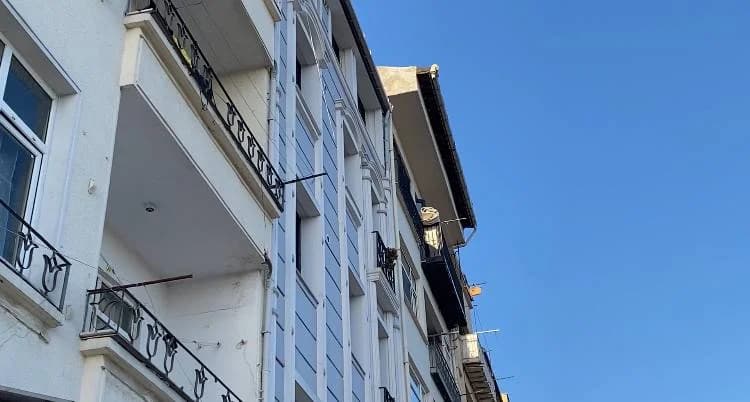 Alman Turist Fatih’teki Otel Odasında Ölü Bulundu: Gözaltına Alınanlar Serbest Bırakıldı