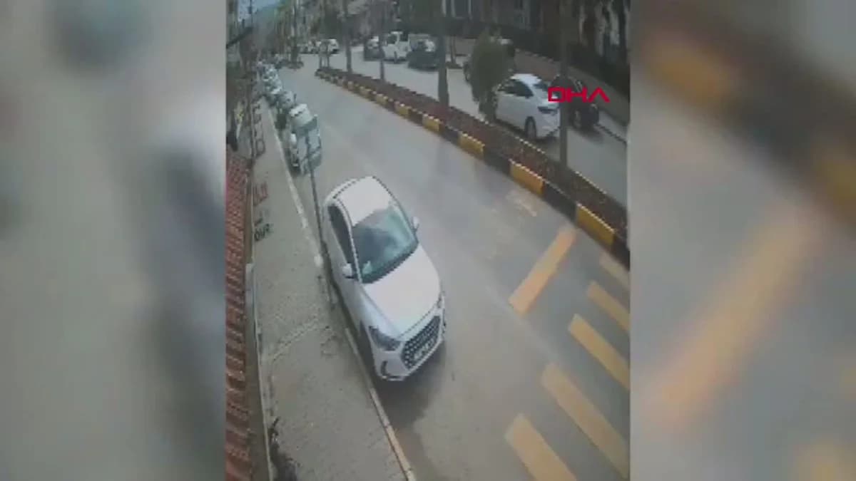 Hatay’da Motosiklet Kazası: 2 Yaralı, Kaza Anı Kamerada