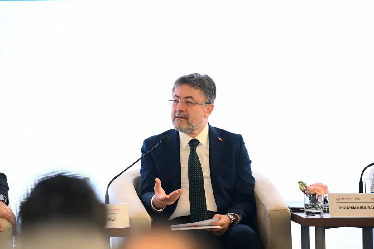 Bakan Yumaklı Azerbaycan’da Tarım Zirvesine Katıldı: Türkiye’nin Modeli Örnek Alınıyor
