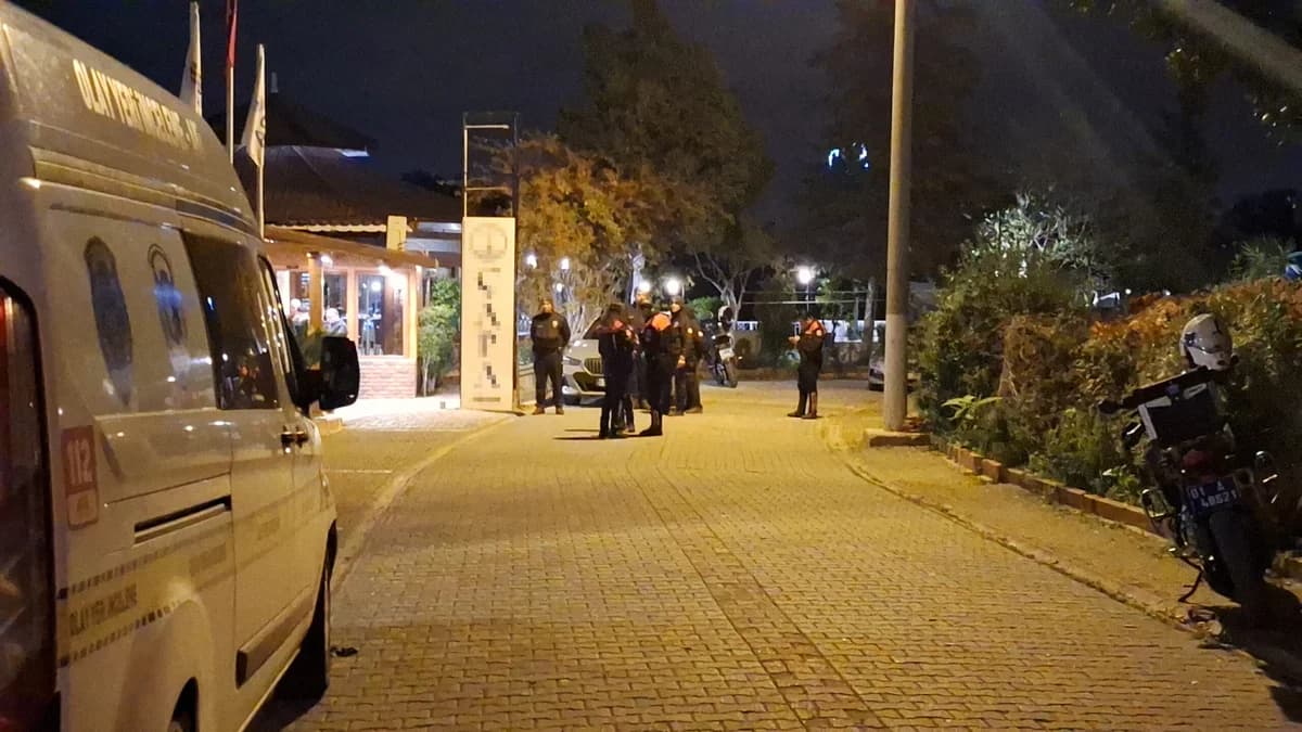 Adana’da Restoranda Silahlı Kargaşa: 1 Kişi Hayatını Kaybetti, 1 Kişi Ağır Yaralı