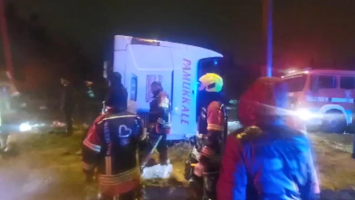 Balıkesir’de Trafik Faciası: Yolcu Otobüsü Devrildi, Çok Sayıda Yaralı Var