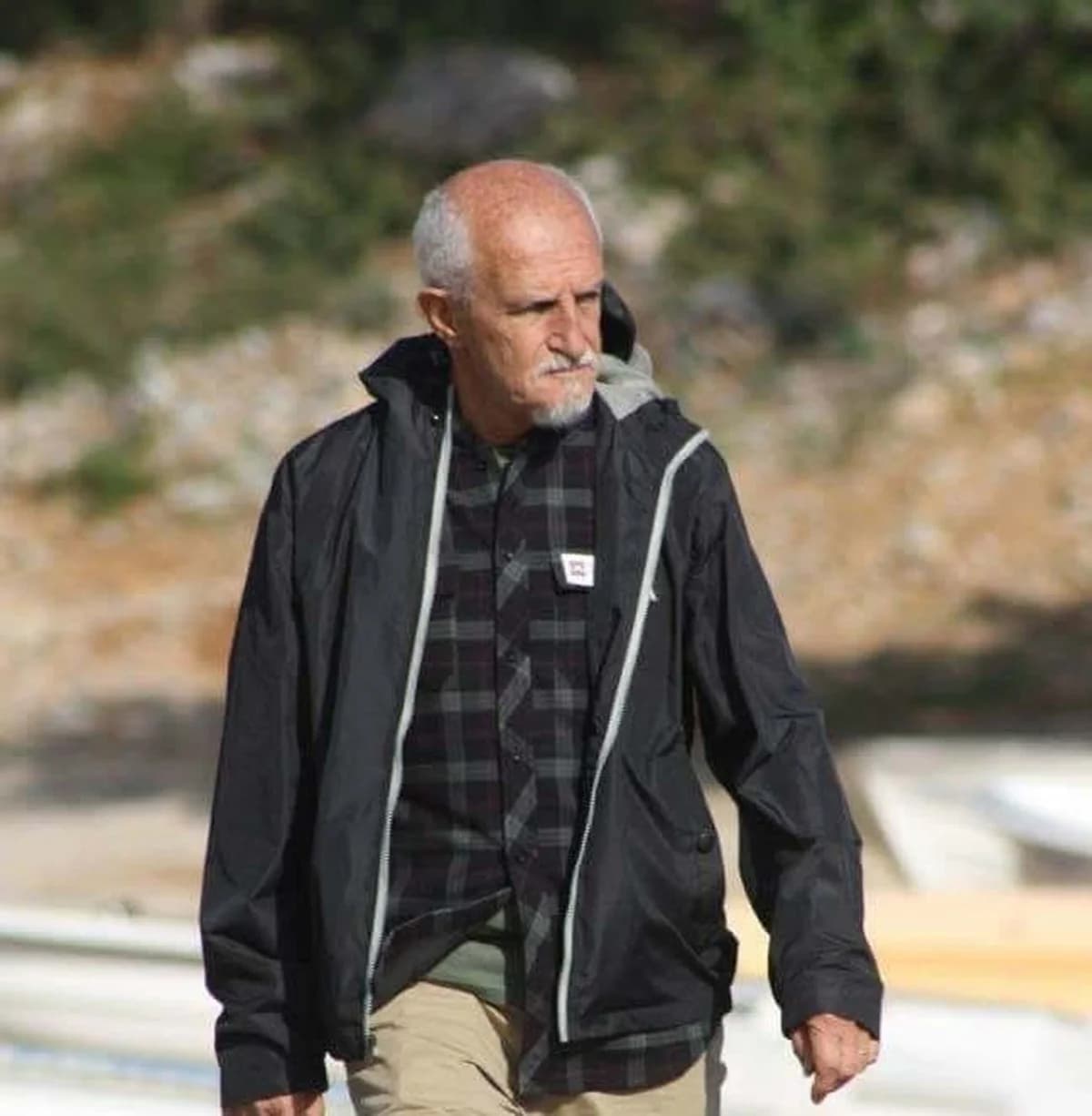 Bodrum’da Merdiven Kazası: 74 Yaşındaki Adam Hayatını Kaybetti