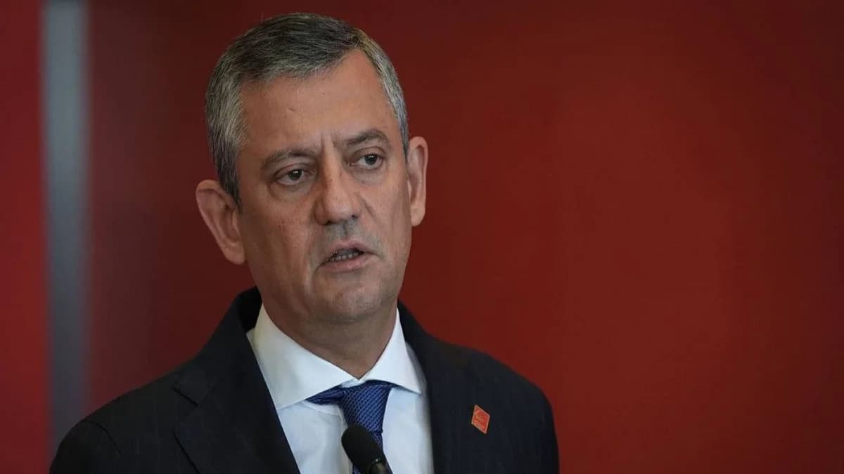 Özgür Özel Sadettin Saranın gözaltına alınma şeklini eleştirdi