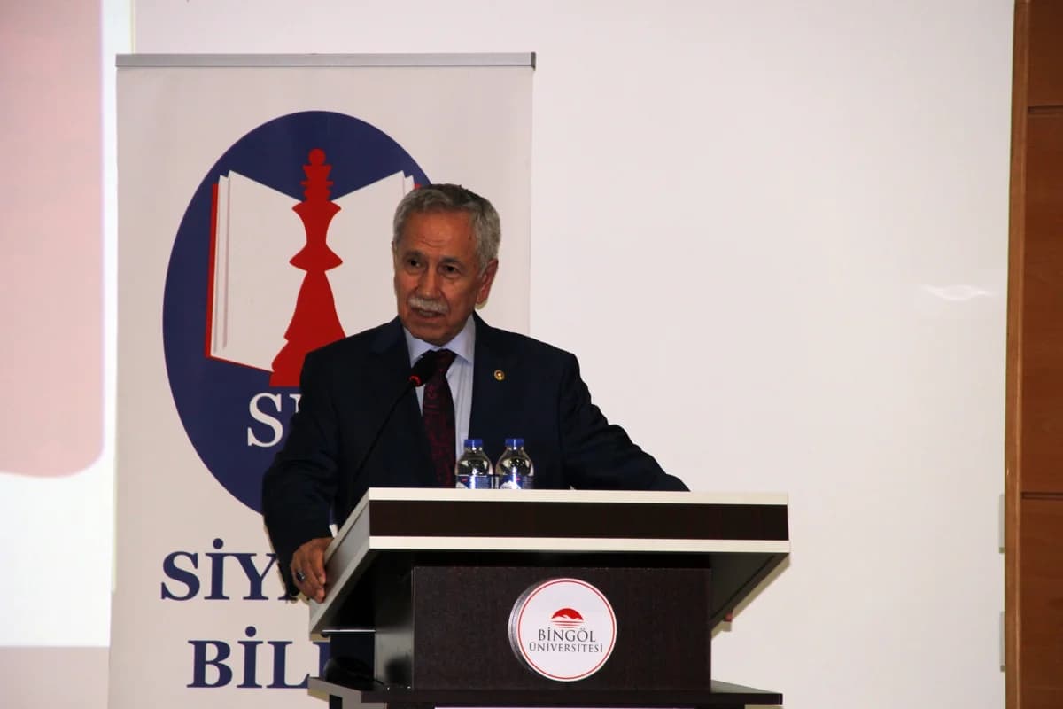 Bülent Arınç: Geleceğimizi Güvence Altına Almalıyız