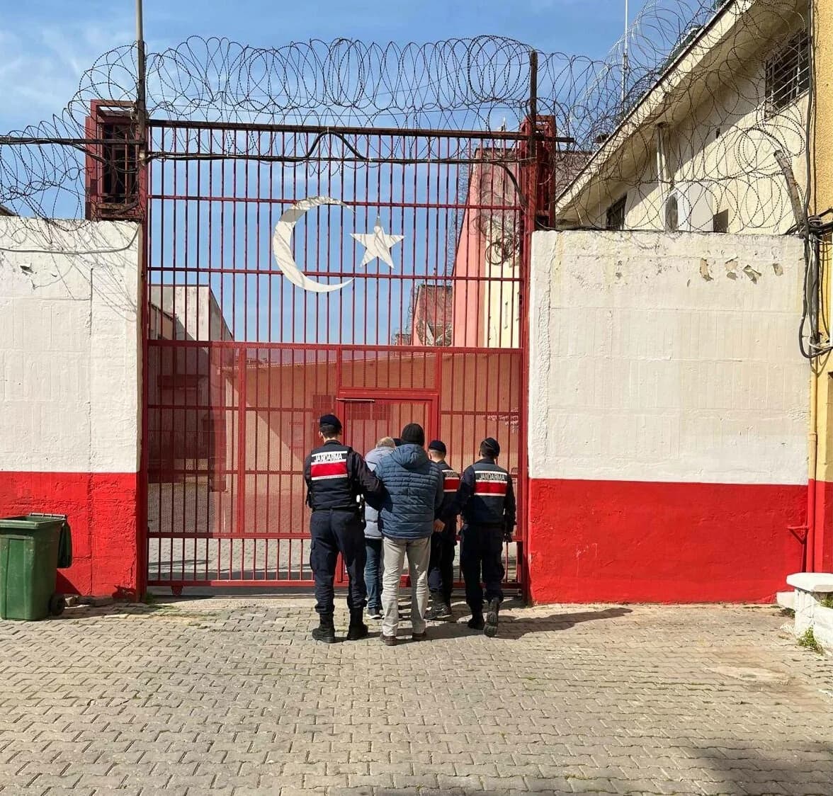 Aydın’da FETÖ Operasyonu: İki Firari Hükümlü Yakalandı