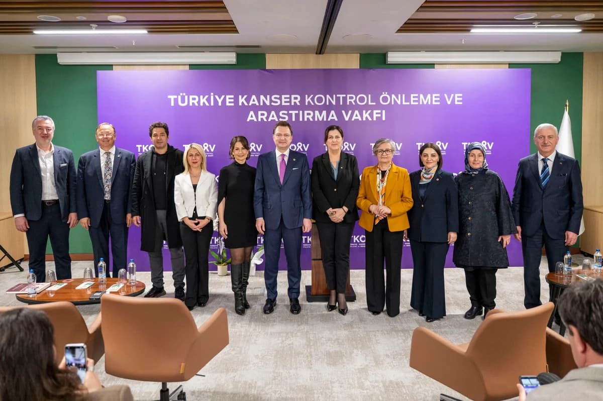 ‘Kanserle Mücadelede Tedavi Yetersiz: Farkındalık ve Önleme Şart’