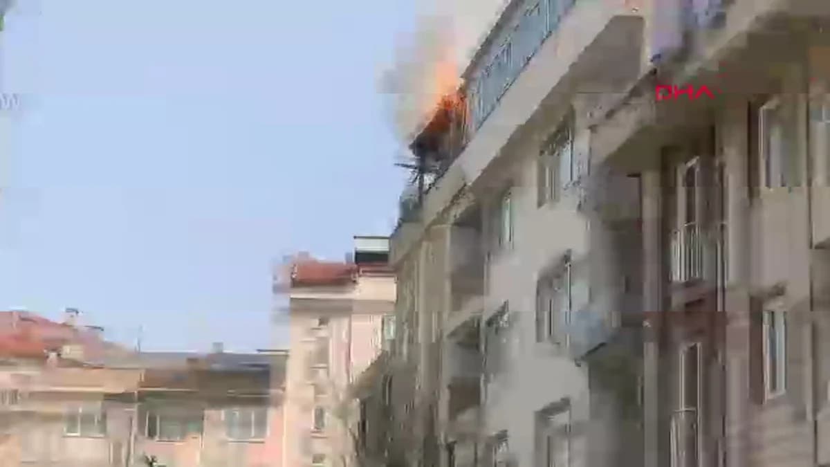Bursa’da Teras Katında Yangın: Bitişik Binadaki Kadın Yardım İstedi