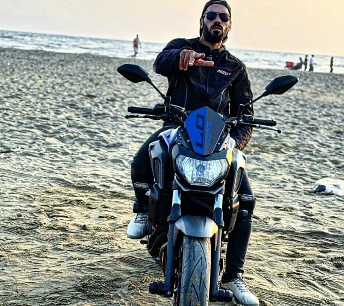 Ödemiş’te Feci Kaza: Motosiklet Sürücüsü Kamyonetle Çarpıştı, Hayatını Kaybetti