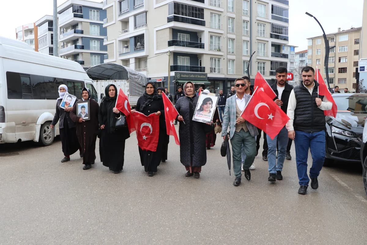 Evlat Nöbetindeki Anne: Teslim Olun, Ceza Yok