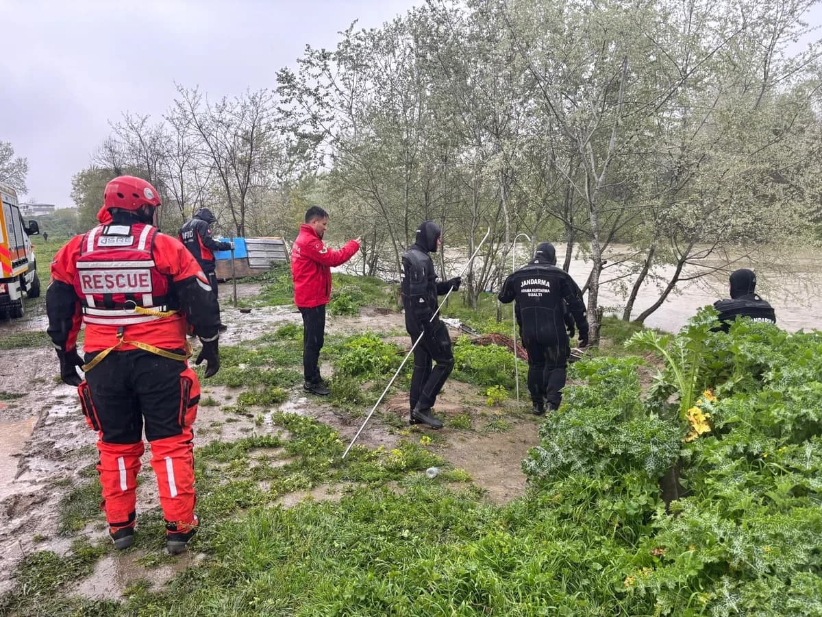 Sakarya Nehri’nde Kaybolan Ahmed İdris İçin Arama Çalışmaları Yeniden Başladı