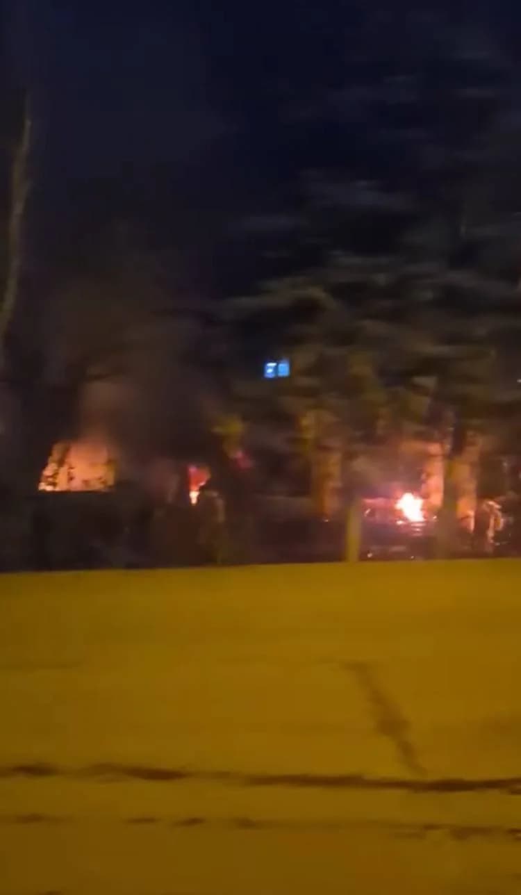 Arnavutköy’de Fabrika Yangını: 3 Yaralı, 1’i Ağır
