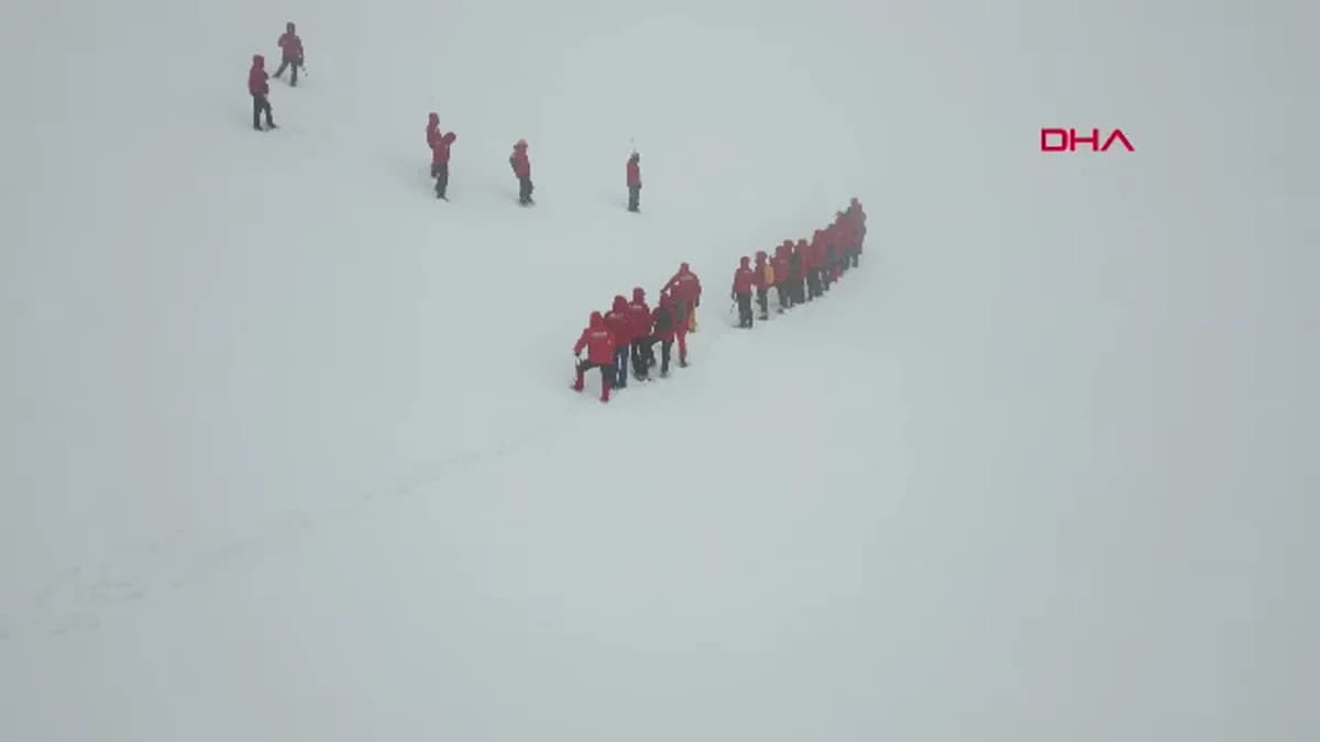 AKUT, Uludağ’da Gönüllü Ekiplerine Kış Eğitimi Verdi