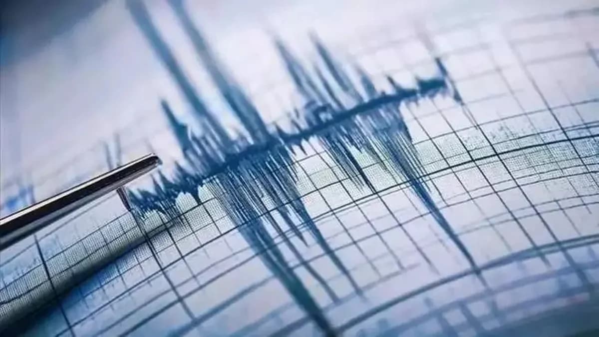 Buşehr 5,2’lik depremle sarsıldı: Can kaybı henüz belirsiz