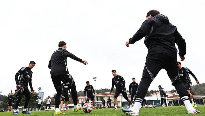 Beşiktaş, Fenerbahçe Derbisine Hazırlanıyor
