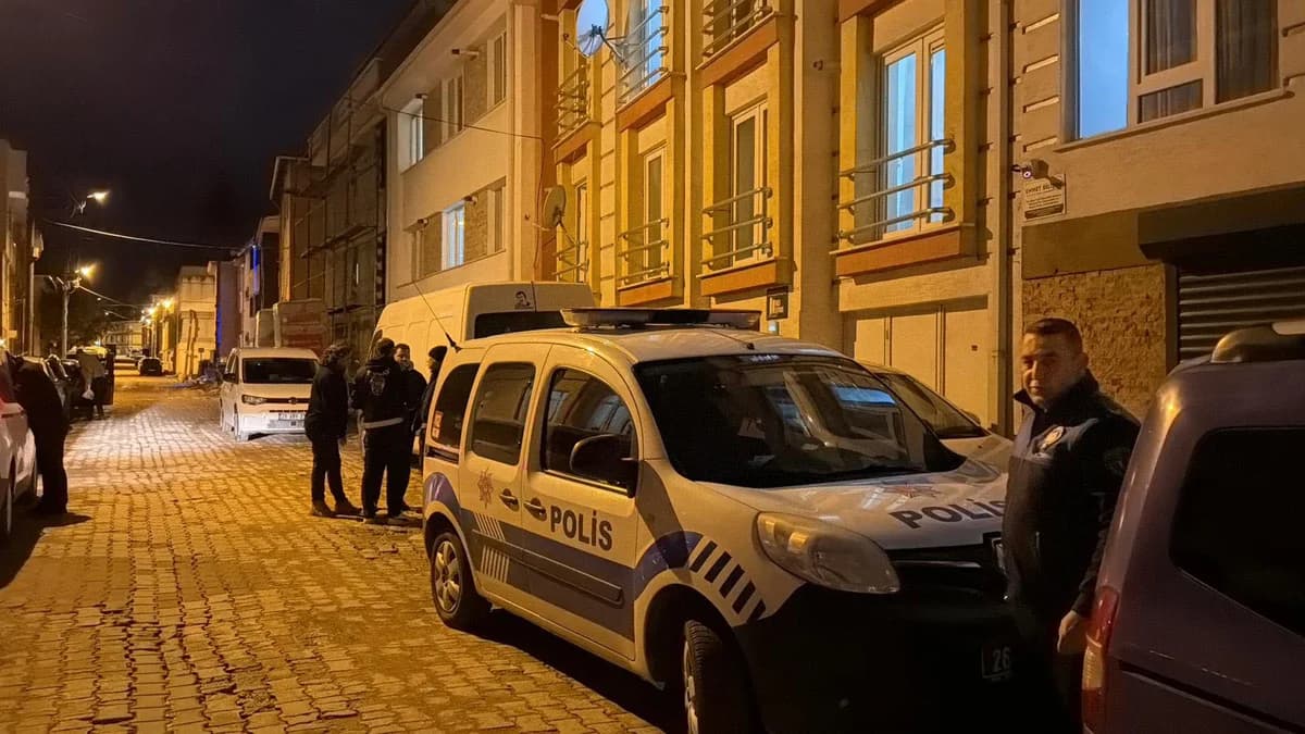 Eskişehir’de Tek Başına Yaşayan Adam Ölü Bulundu: Soruşturma Başlatıldı