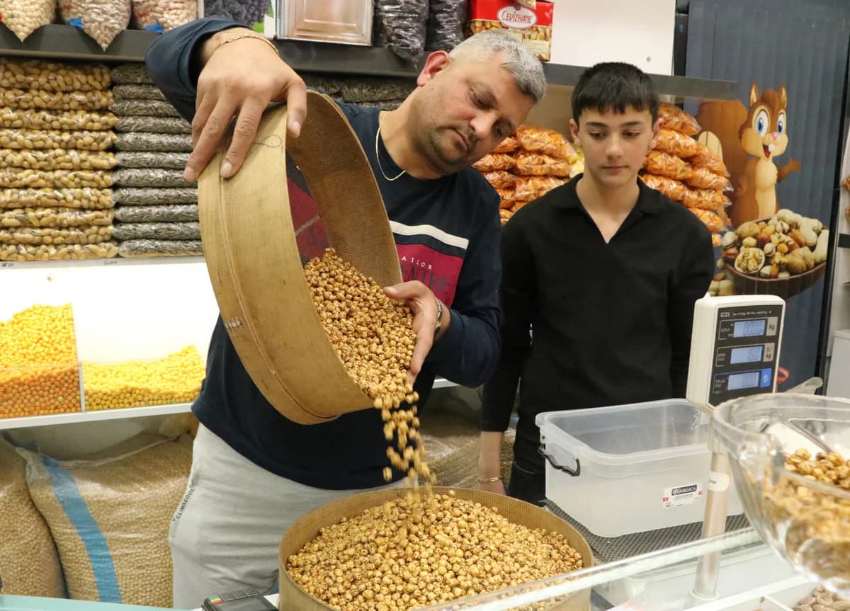 Leblebici Mesleği Geleceğini Çocuklarla Yaşatıyor