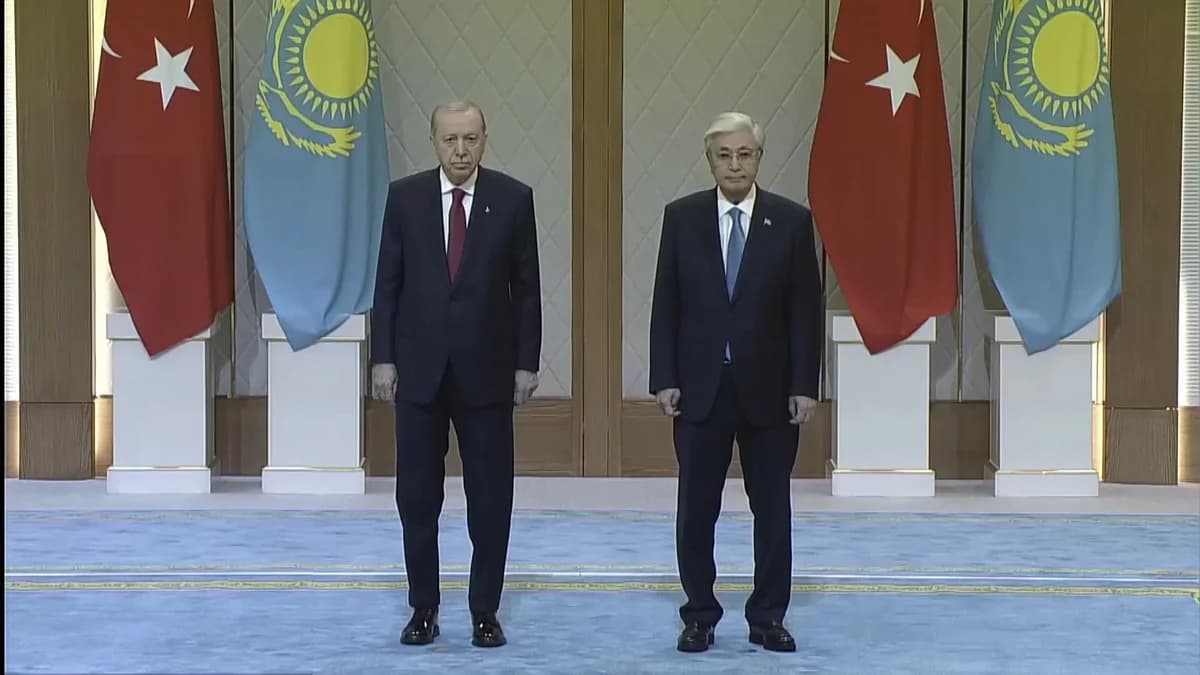 Erdoğan Kazakistan’da Resmi Törenle Karşılandı: Stratejik İşbirliği Masada