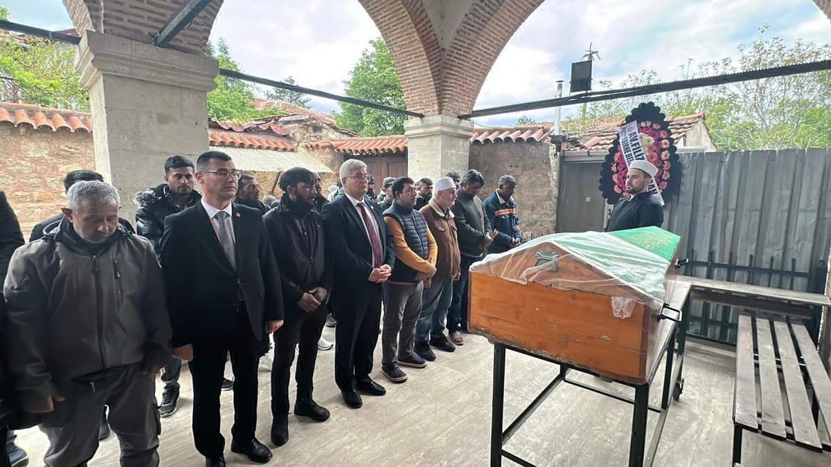 14 Yaşındaki Gizem, Arkadaşının Tüfeğiyle Hayatını Kaybetti: Edirne’de Acı Veda