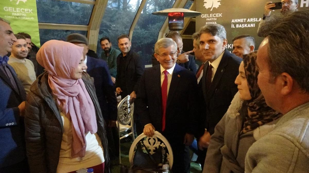 Ahmet Davutoğlu’ndan Netanyahu-Trump İkilisine Sert Tepki