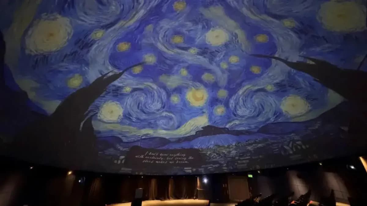 Sanat ve bilim buluştu Van Gogh eserleri dev kubbede canlanıyor