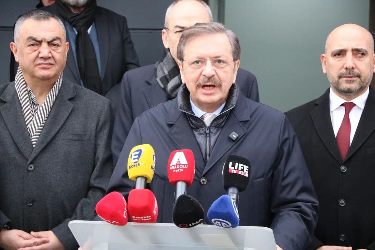 Hisarcıklıoğlu Kayseri’deki AR-GE Merkezi’ni İnceledi