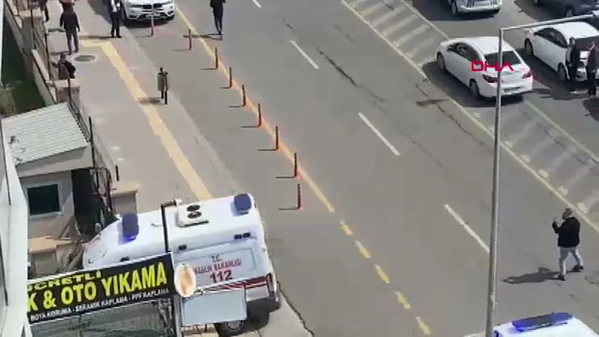 Diyarbakır’da Boşanma Davası Kaynaklı Kavga: 1 Ağır Yaralı, 3 Kişi Yaralandı