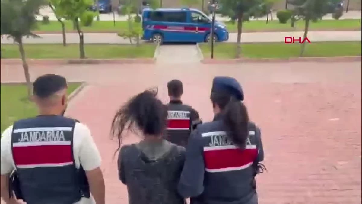 Aksaray’da 52 Suçtan 101 Yıl Hapis Cezasıyla Aranan Şahıs Jandarmanın Operasyonuyla Yakalandı