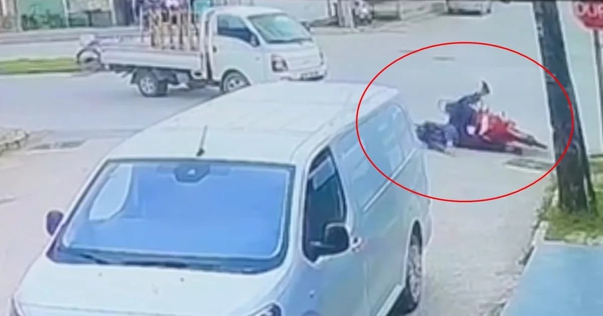 İnegöl’de Motosiklet Kazası: Sürücü Hastaneye Kaldırıldı
