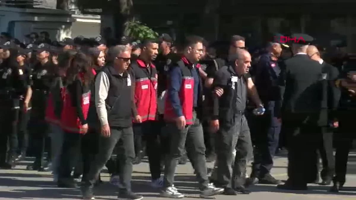 İzmir’deki Feci Kazada Şehit Düşen Polis Serkan Hızlı’ya Veda