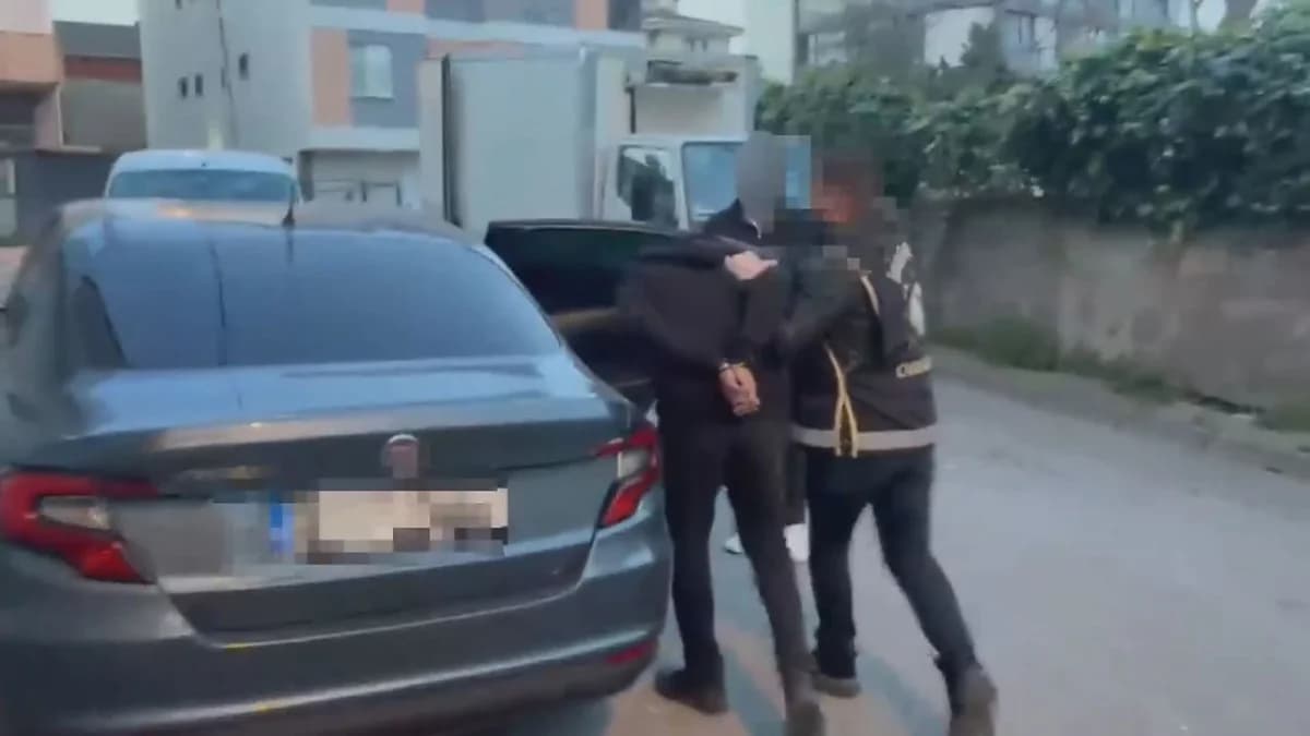 İstanbul’da Silahlı Suç Örgütüne Kapsamlı Operasyon: 21 Şüpheli Tutuklandı