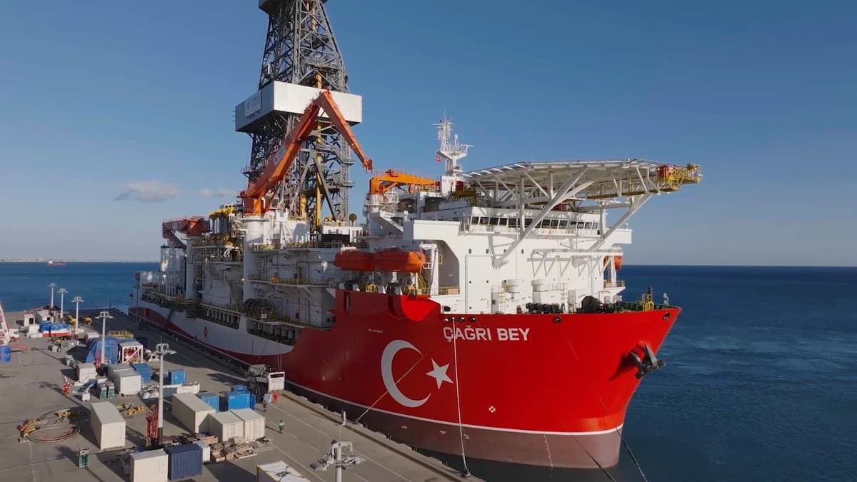 Çağrı Bey Sondaj Gemisi Somali’ye İndik Yüzeyine