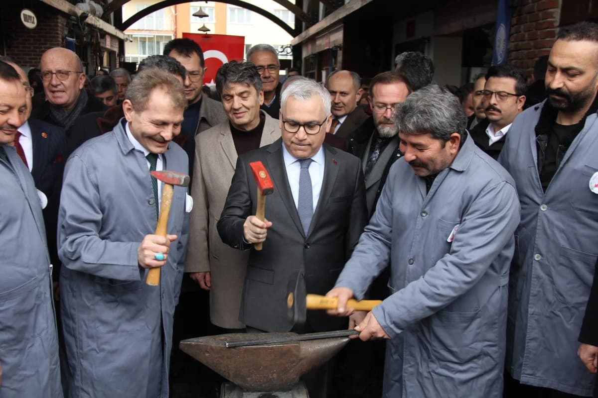 Sivas’ta Yağmur Eşliğinde Coşkulu Nevruz Kutlaması