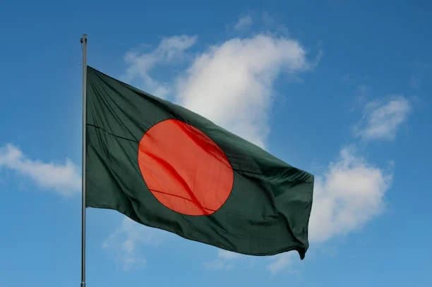 Bangladeş’te Yolcu Otobüsü Nehre Düştü: 24 Kişi Hayatını Kaybetti