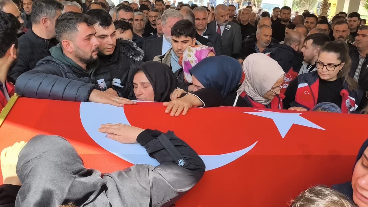 Kırıkhan’da Şehit Uzman Çavuş Yusuf Açay Son Yolculuğuna Uğurlandı