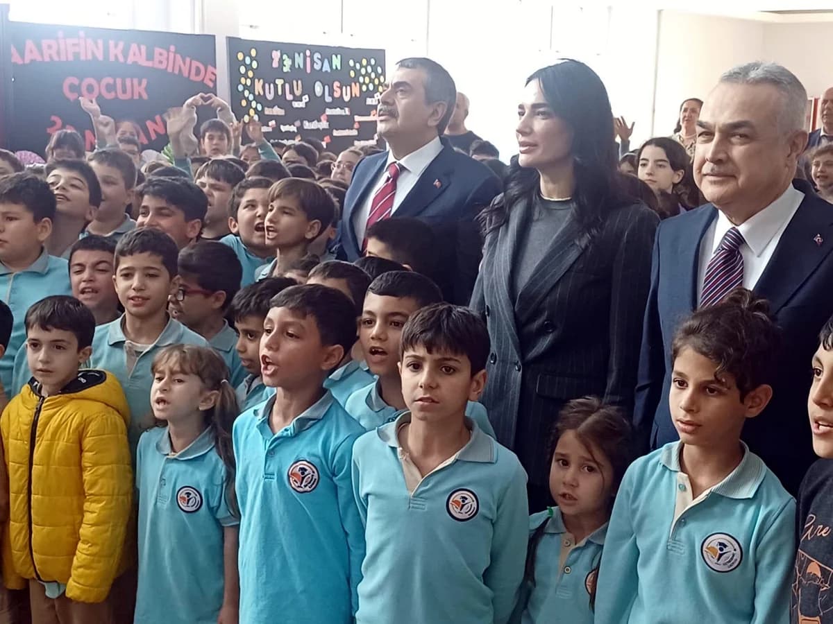 Bakan Tekin: Eğitim ve Öğretimde Altyapı Yenilikleri Takdir Ediliyor