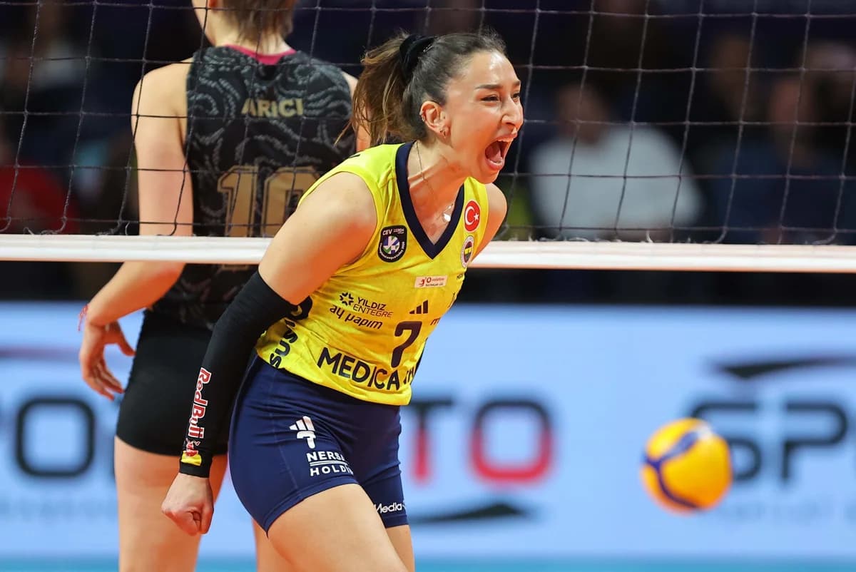 Fenerbahçe Medicana, Zeren Spor’u 3-1 Yenerek Finale Yükseldi