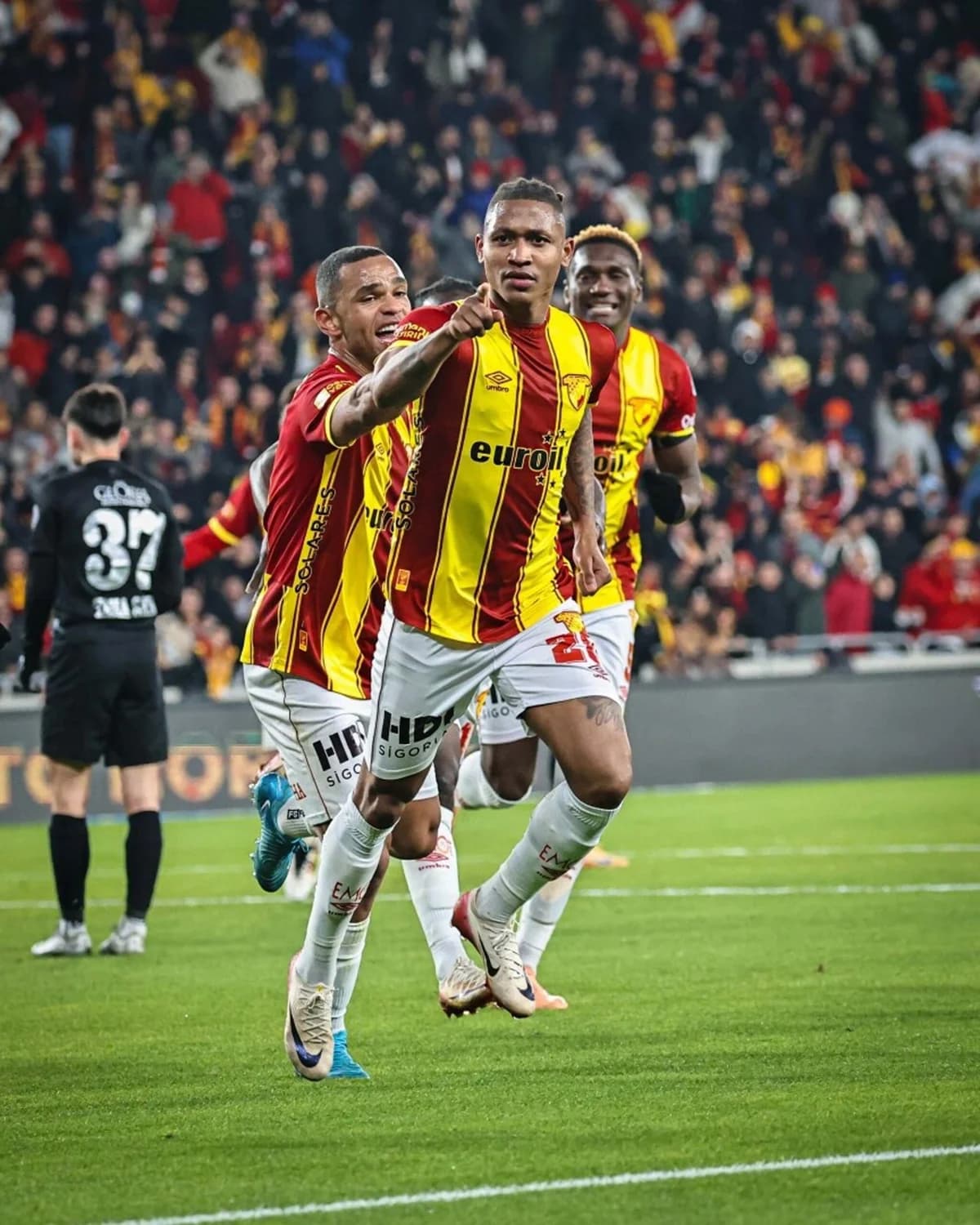 Göztepe – Gençlerbirliği Maçında Kritik 90 Dakika